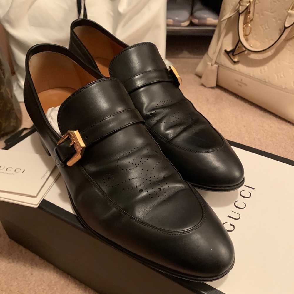 Men’s Gucci dress shoes